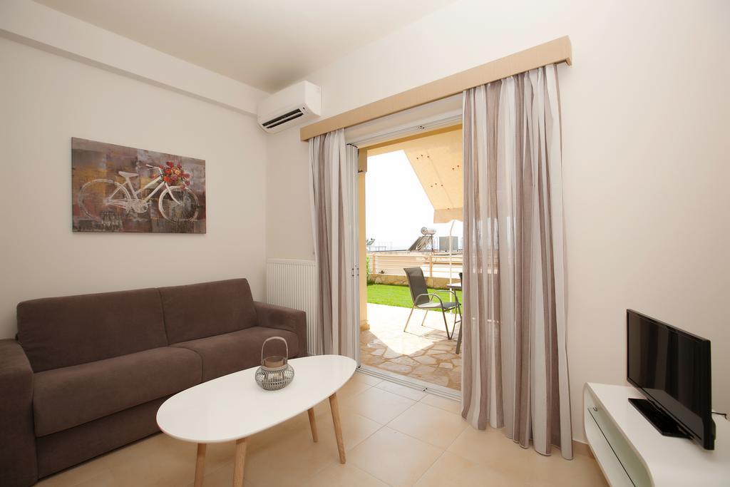 Petra Thea Apartment 卡拉马塔 外观 照片